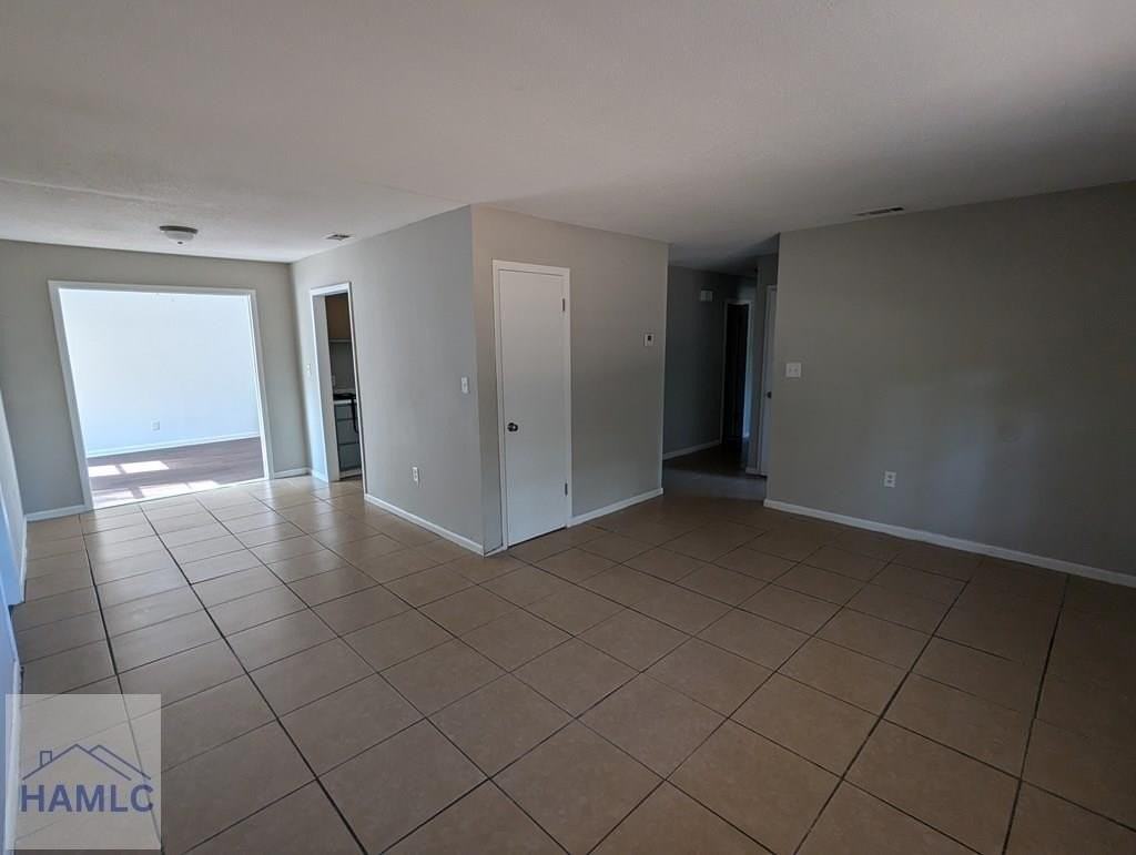 209 School House Rd - Photo 3 of 12