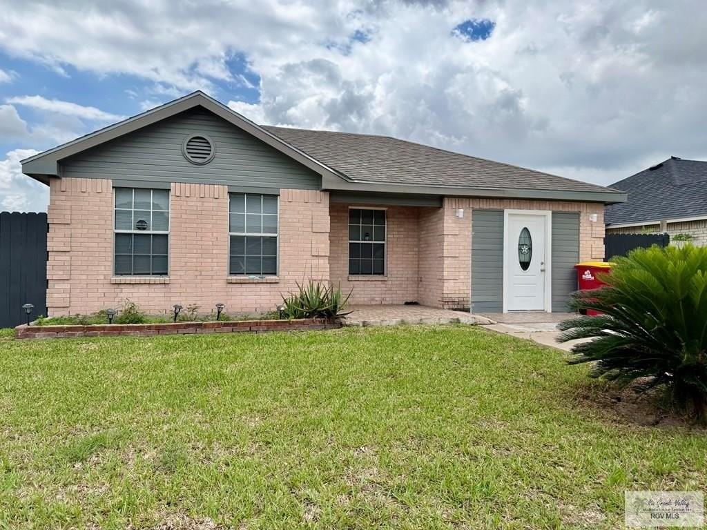 1462 Julissa - Photo 2 of 15