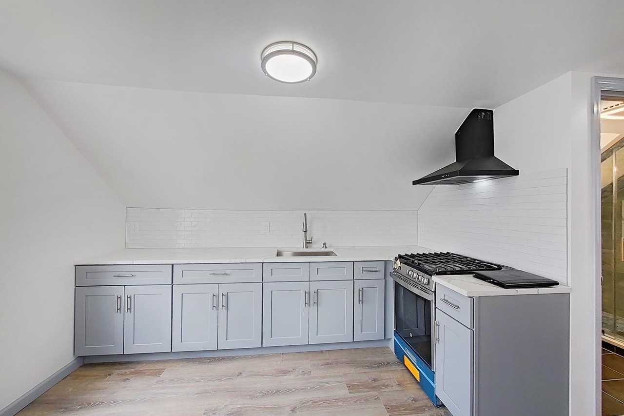 170 Sunset Ave - Photo 4 of 13