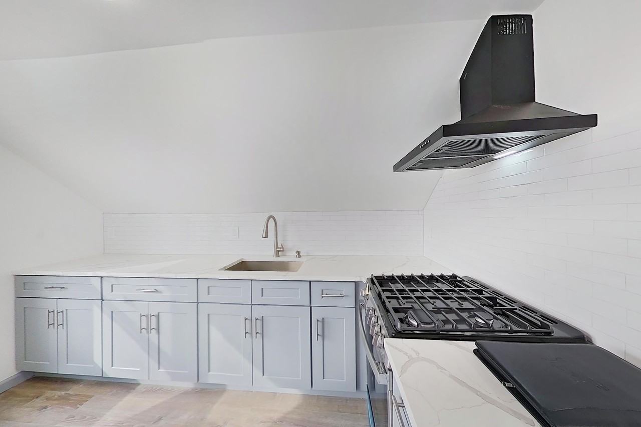 170 Sunset Ave - Photo 5 of 13