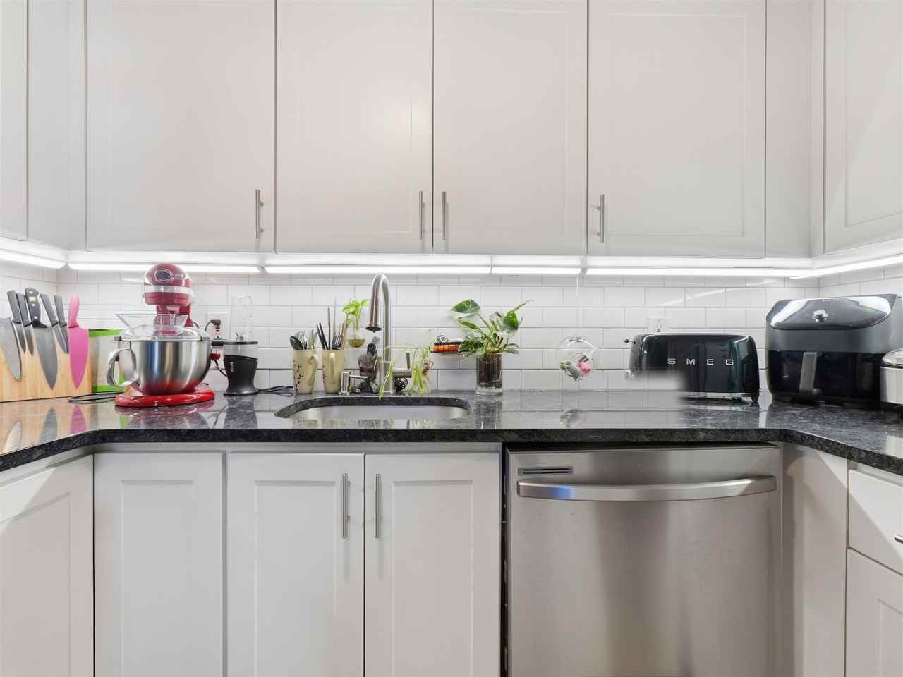 219 Bloomfield St #B3 - Photo 5 of 17