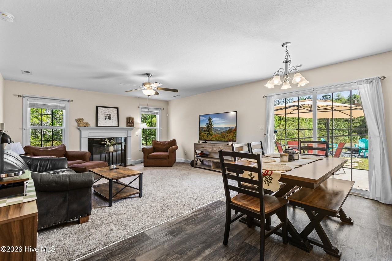 520 Black Pearl Cir - Photo 6 of 39