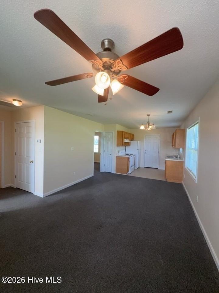 204 Angus Ln - Photo 3 of 16