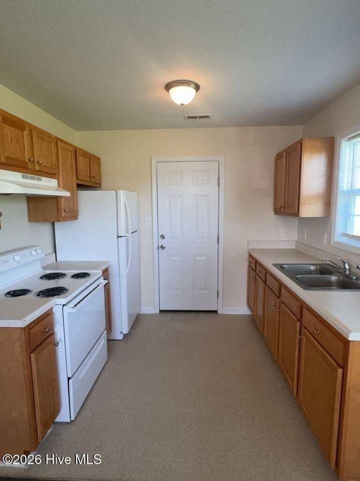 204 Angus Ln - Photo 5 of 16