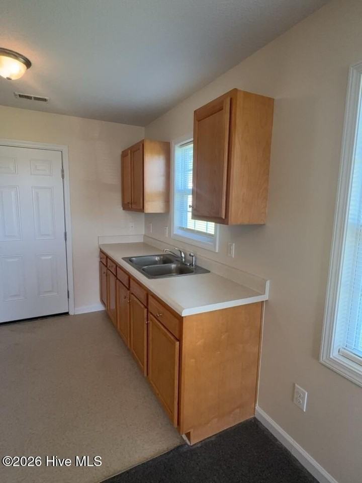 204 Angus Ln - Photo 6 of 16