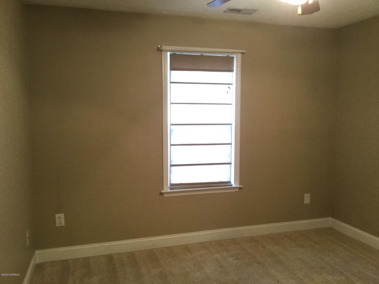 115 Manchester Rd - Photo 6 of 17