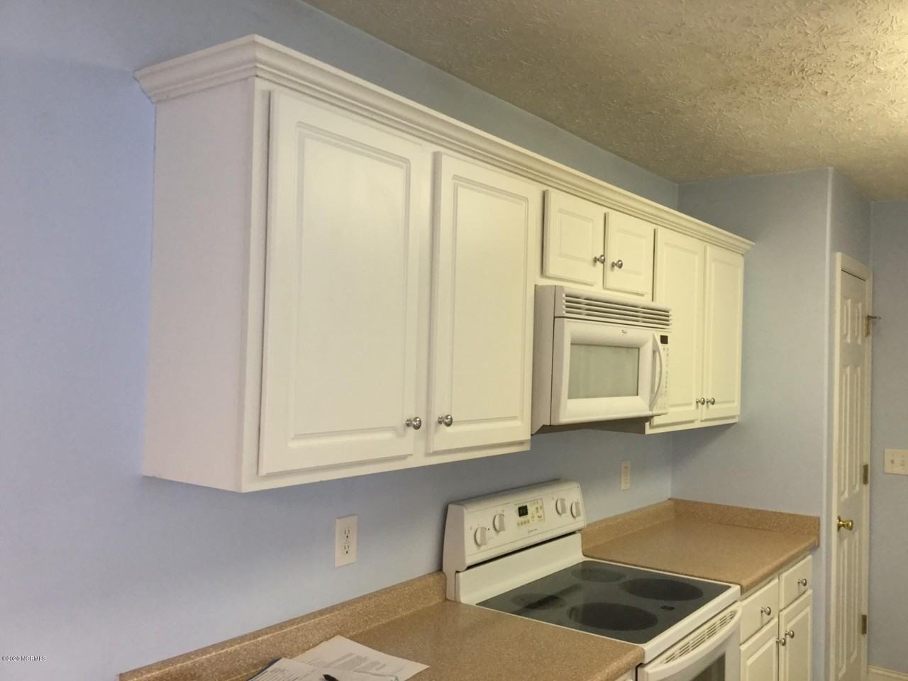 115 Manchester Rd - Photo 7 of 17