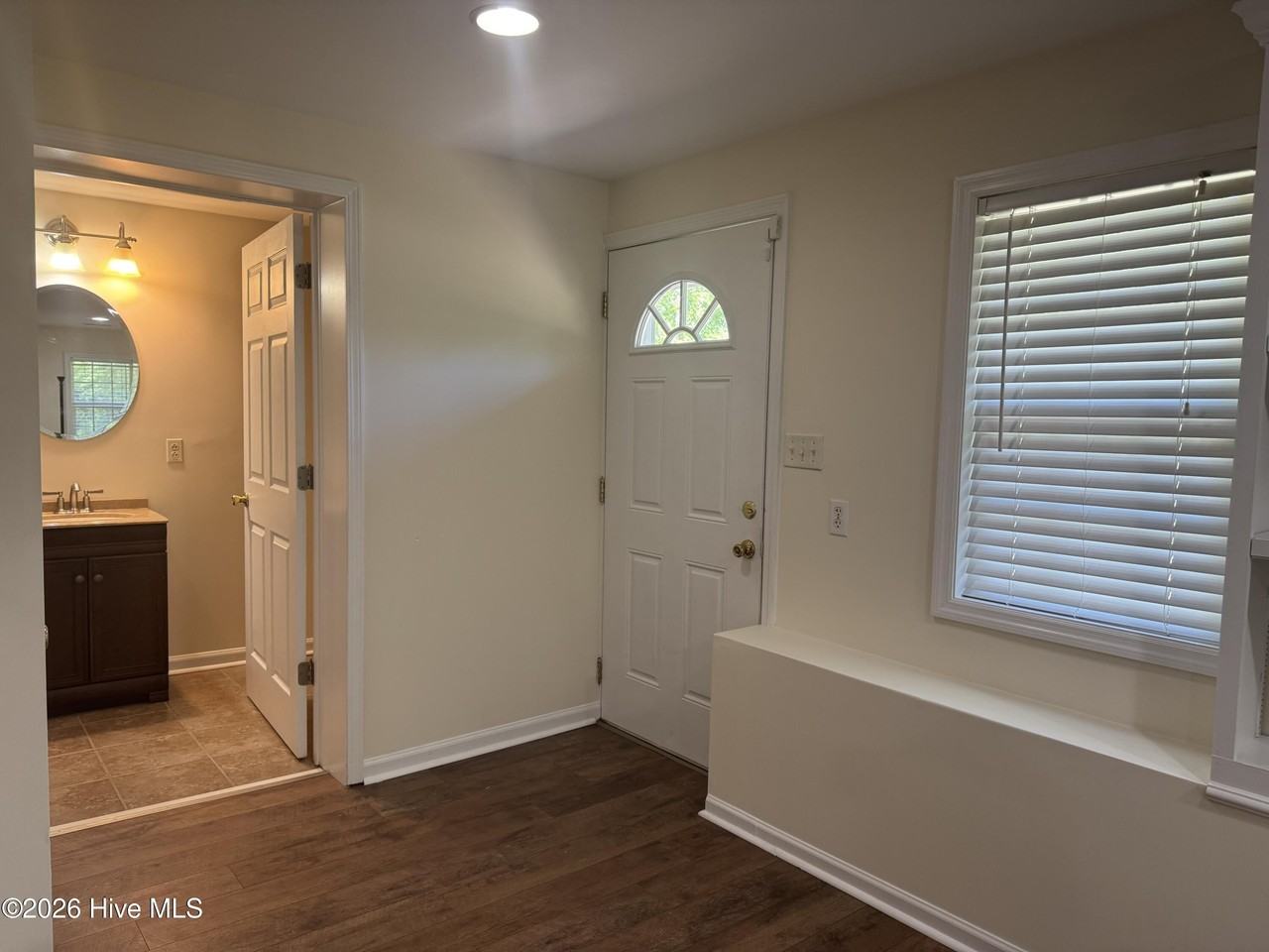 950 Perrytown Rd - Photo 7 of 21