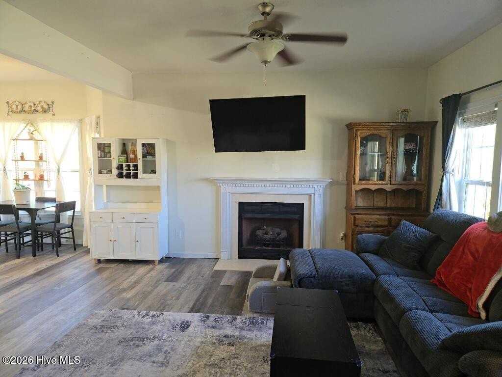 213 Cottage Brook Ct - Photo 3 of 14