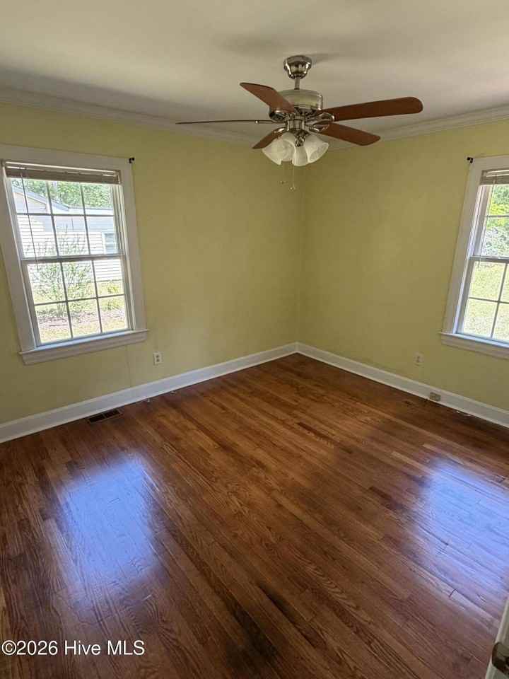 4167 Woodcrest Rd - Photo 6 of 12