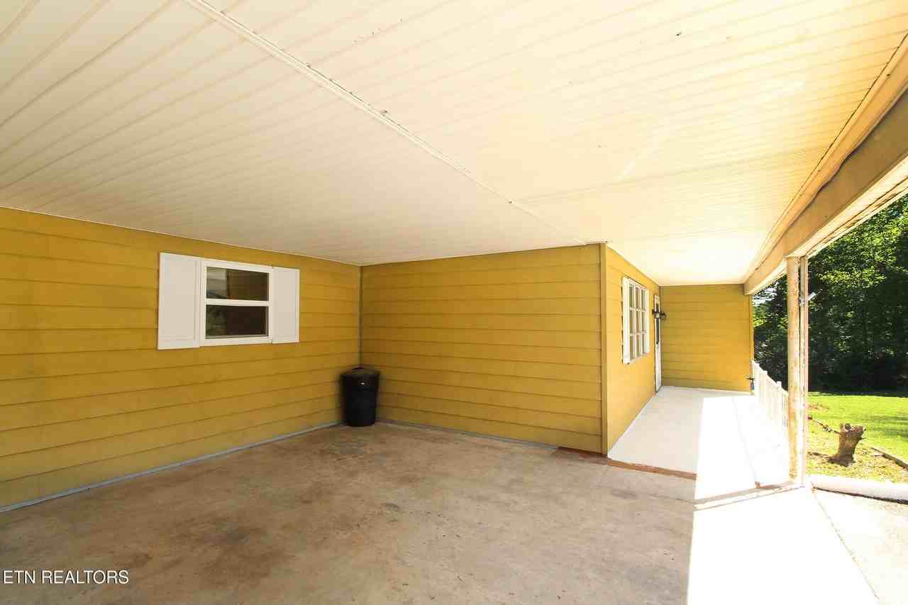 1940 Harris Rd - Photo 5 of 26