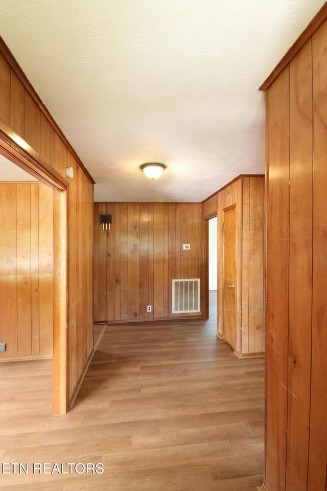 1940 Harris Rd - Photo 7 of 26