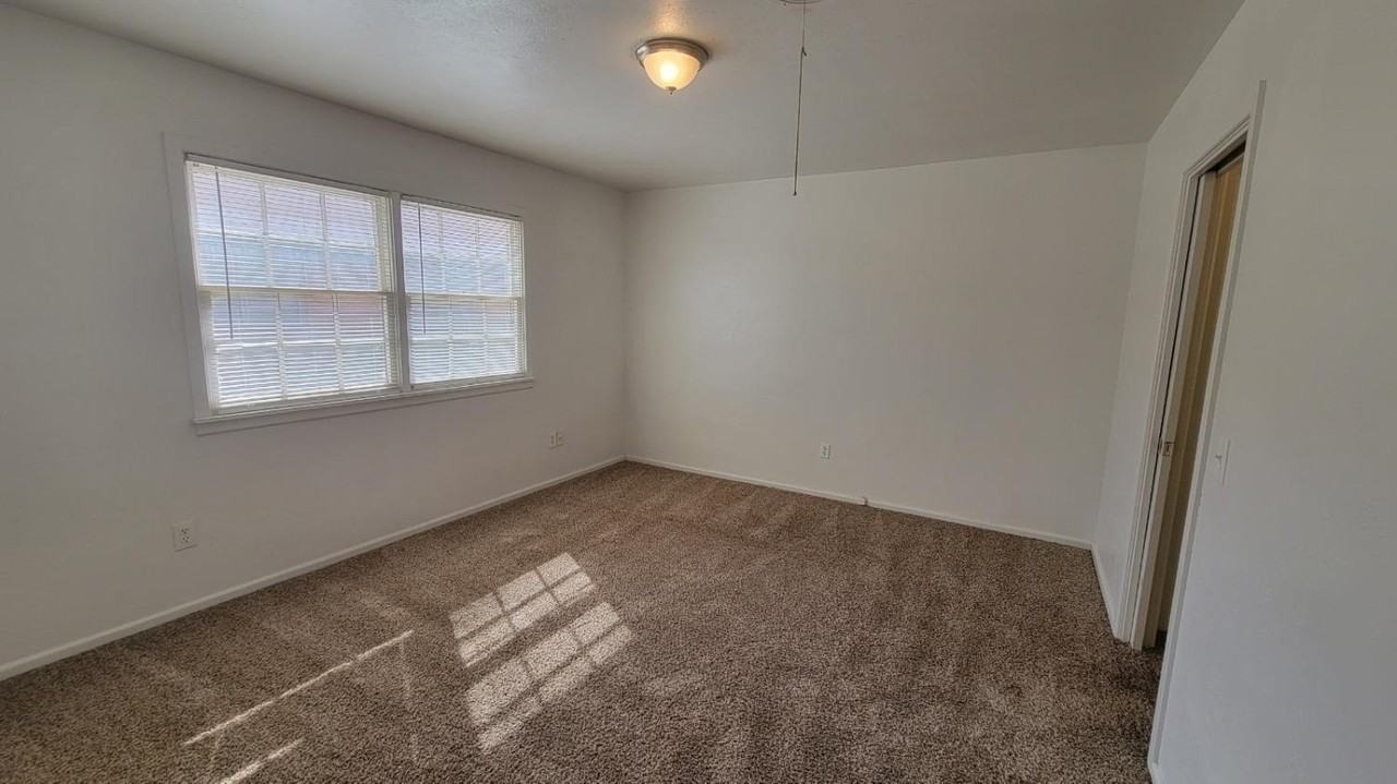 4205 50th St #A - Photo 4 of 10