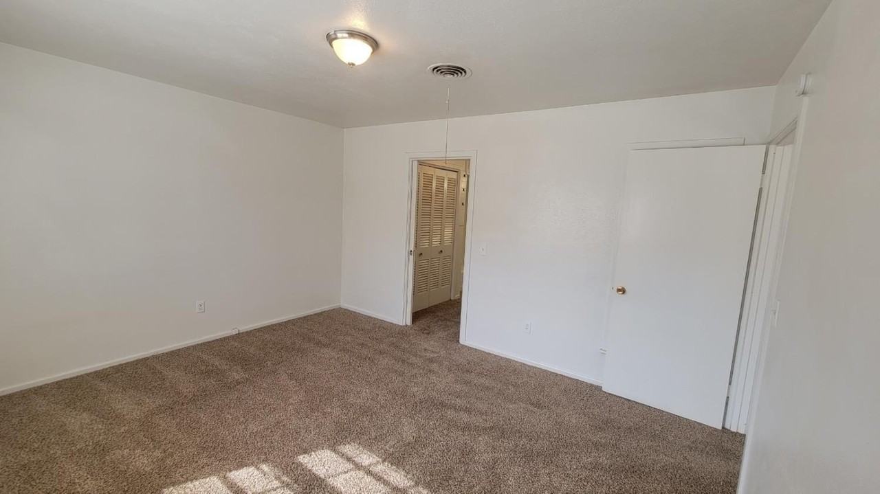 4205 50th St #A - Photo 6 of 10