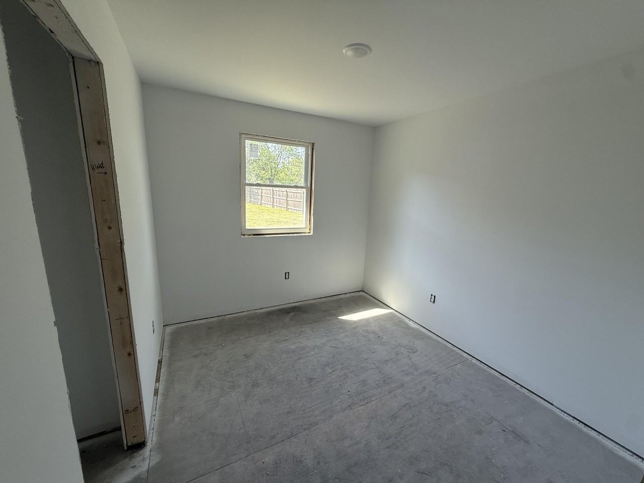 1352 Canonero Dr - Photo 5 of 13