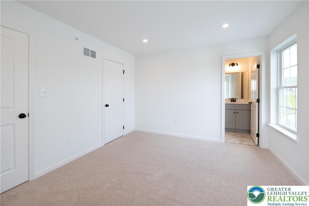 560 Long St #4 - Photo 7 of 16