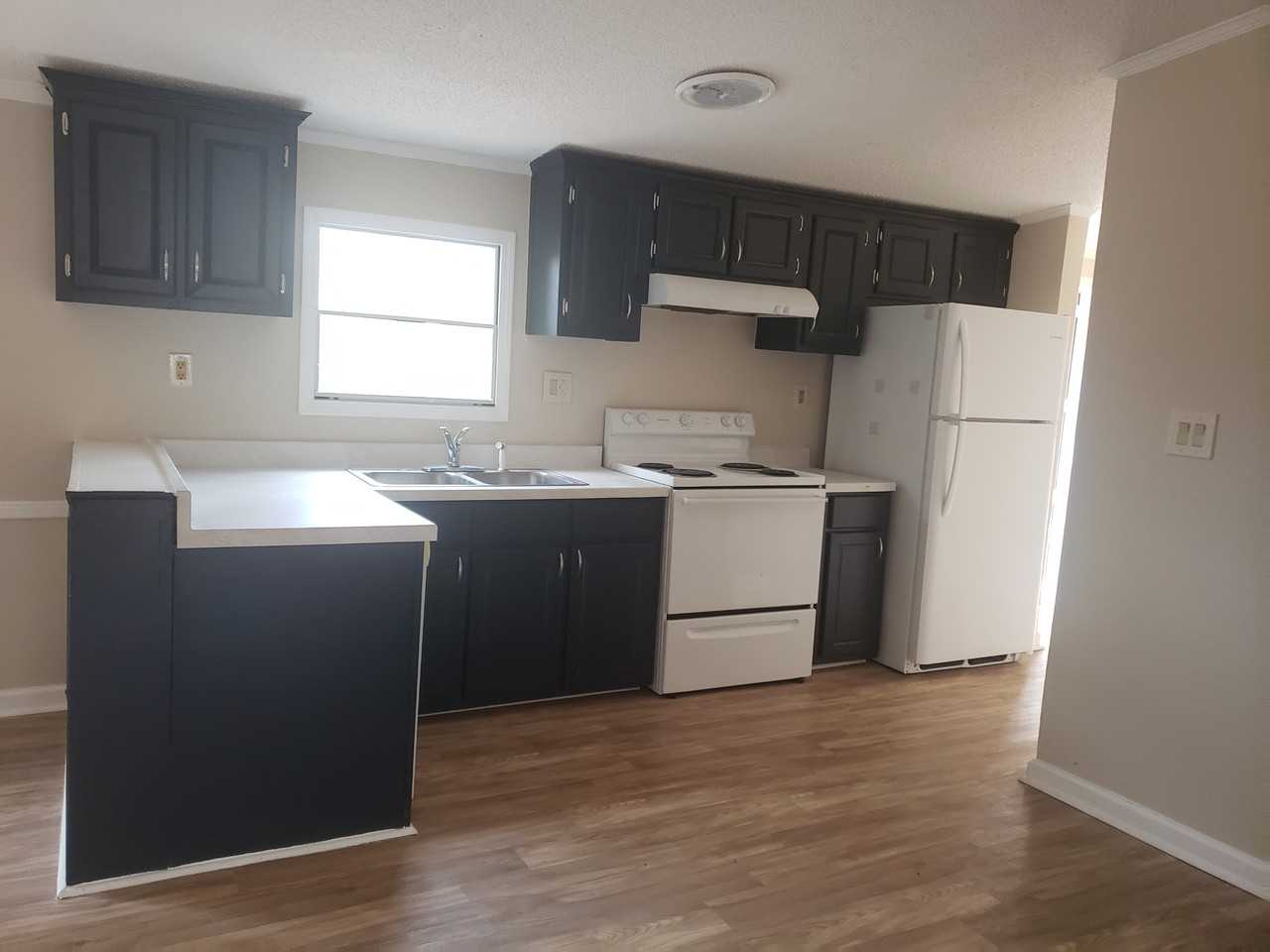 1017 Dunvegan Dr #1 - Photo 5 of 11