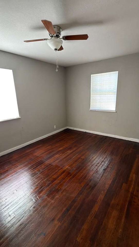 311 N Prospect St #1 - Photo 3 of 5
