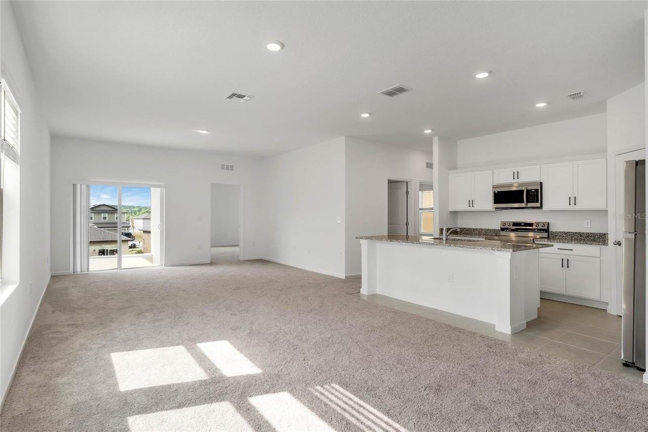 1886 Sierra Sun Way - Photo 3 of 20