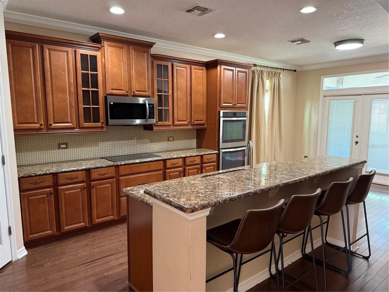2478 Linkwood Ave - Photo 5 of 44