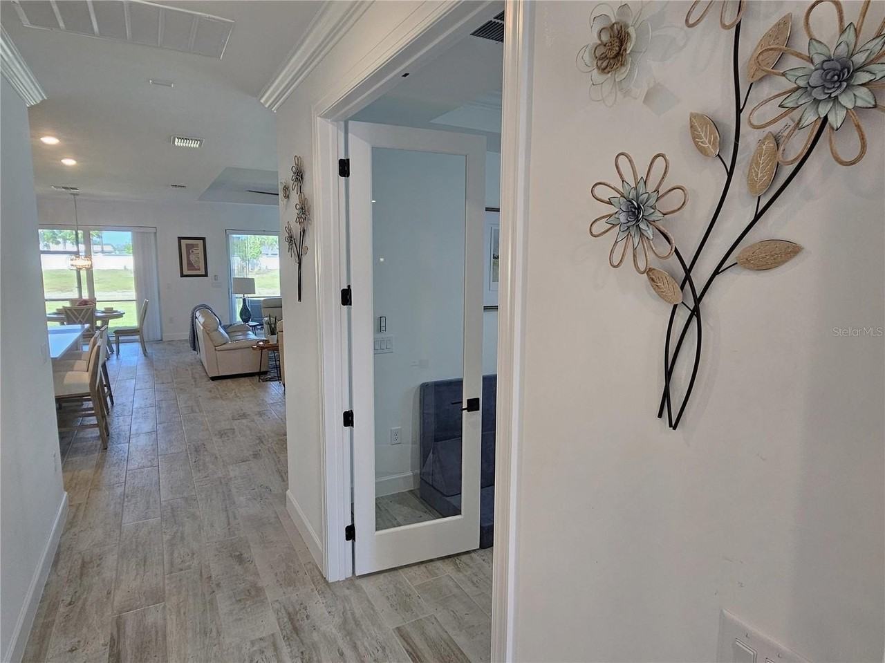 17925 Nadine Pl - Photo 4 of 36