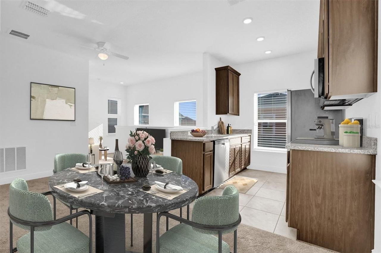 3008 Mirage Pl - Photo 4 of 15