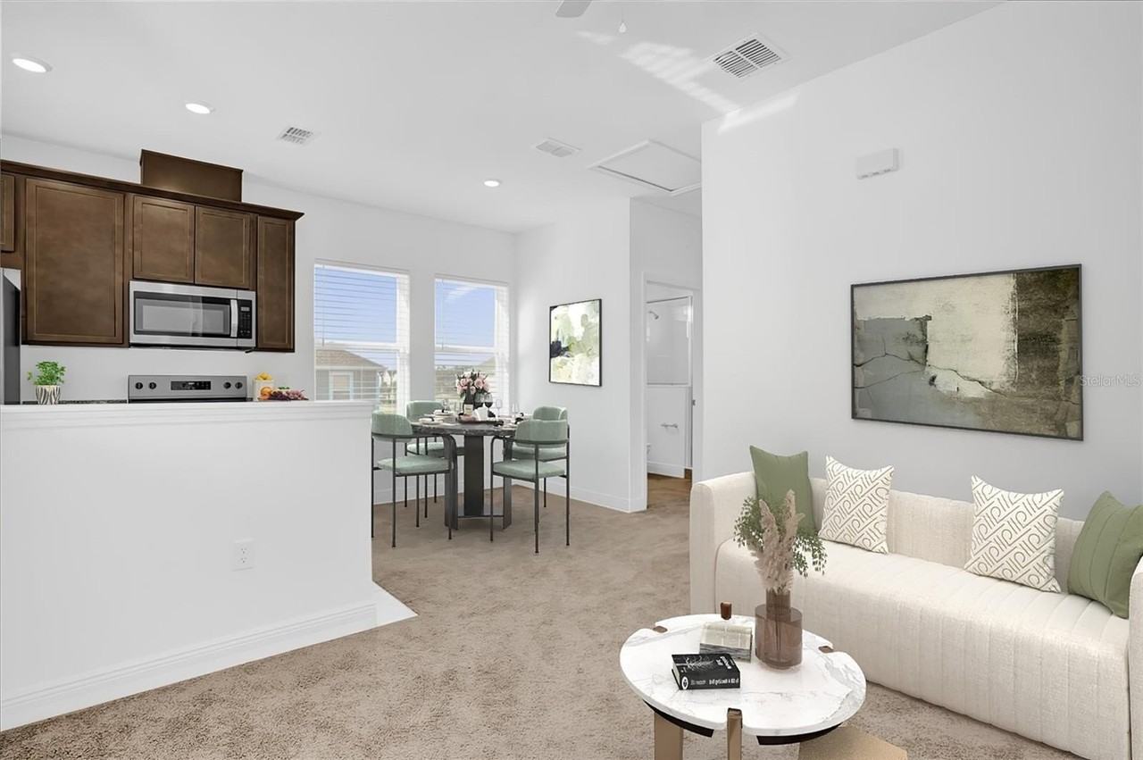 3008 Mirage Pl - Photo 3 of 15