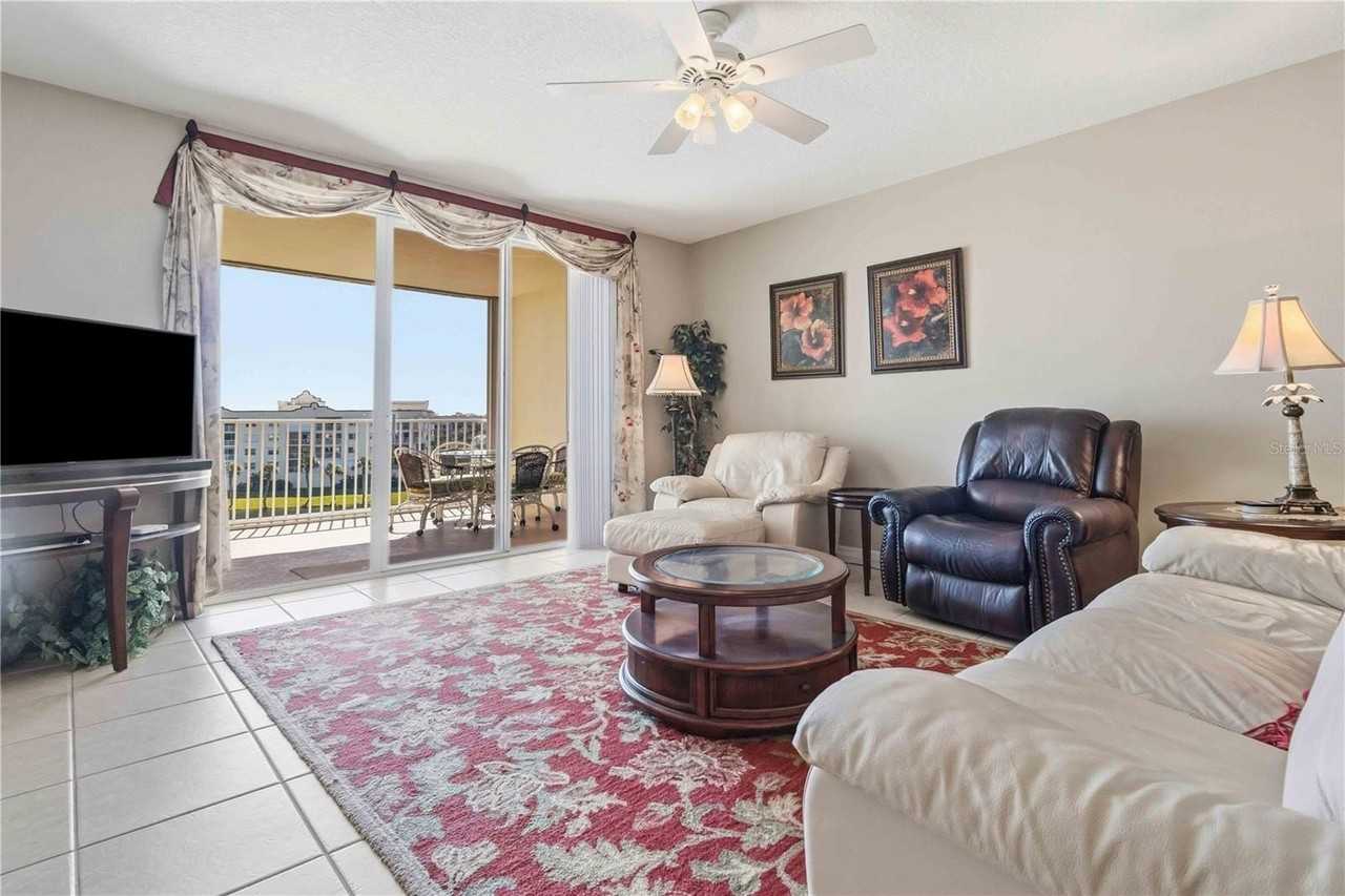 8921 Lake Dr #504 - Photo 3 of 30