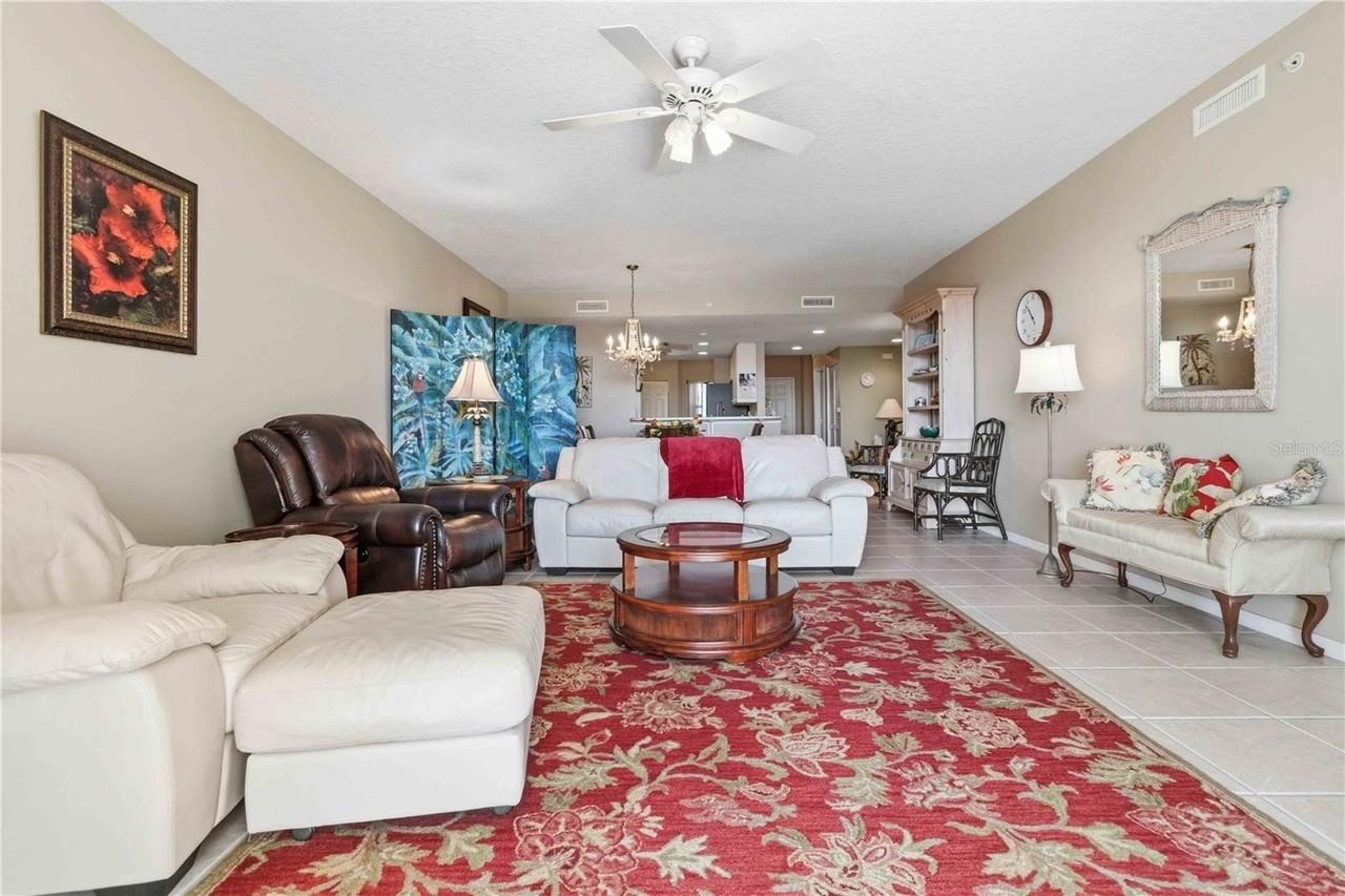 8921 Lake Dr #504 - Photo 4 of 30