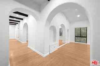 260 S La Peer Dr - Photo 7 of 8