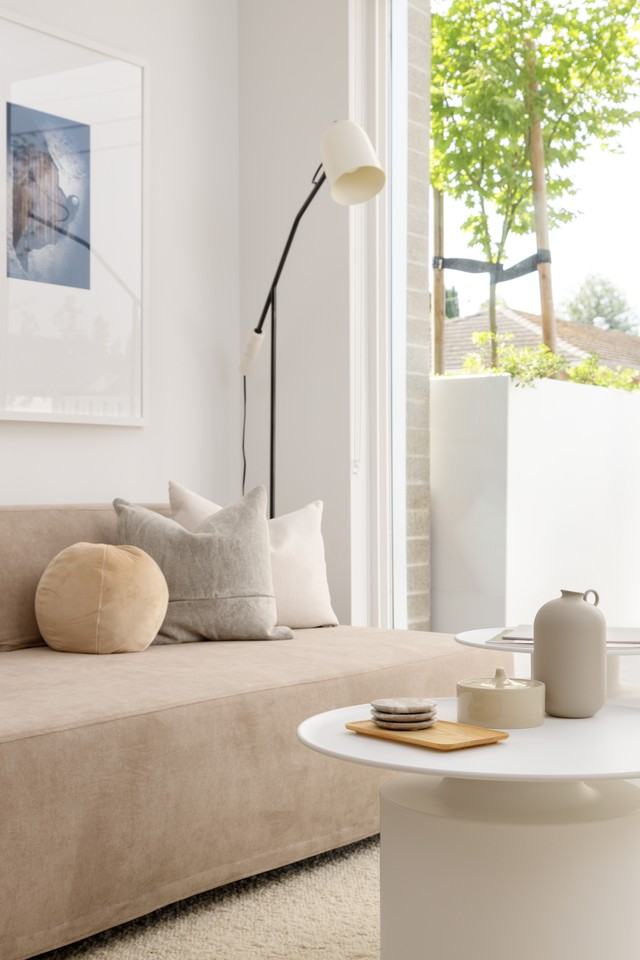 3493 Commercial Street #201 - Photo 5 of 19