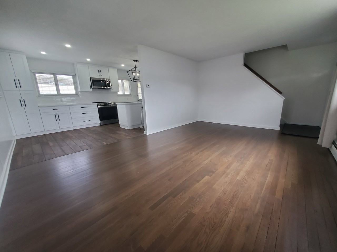 10 Silver St #1 - Photo 5 of 8