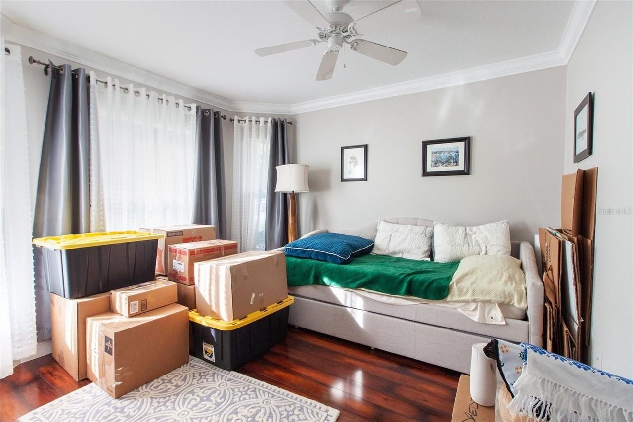 16204 Nottingham Park Way - Photo 5 of 50