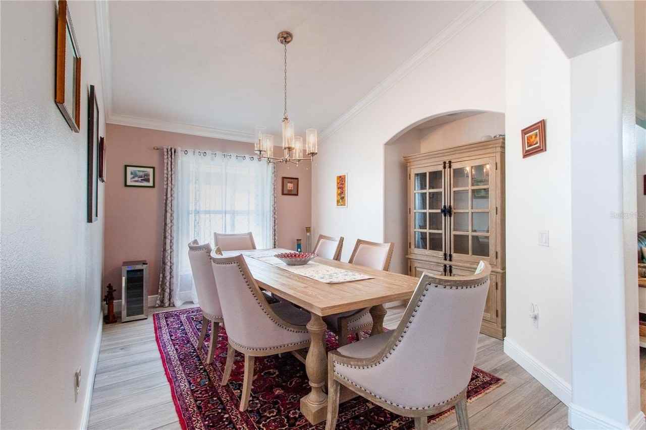 16204 Nottingham Park Way - Photo 7 of 50