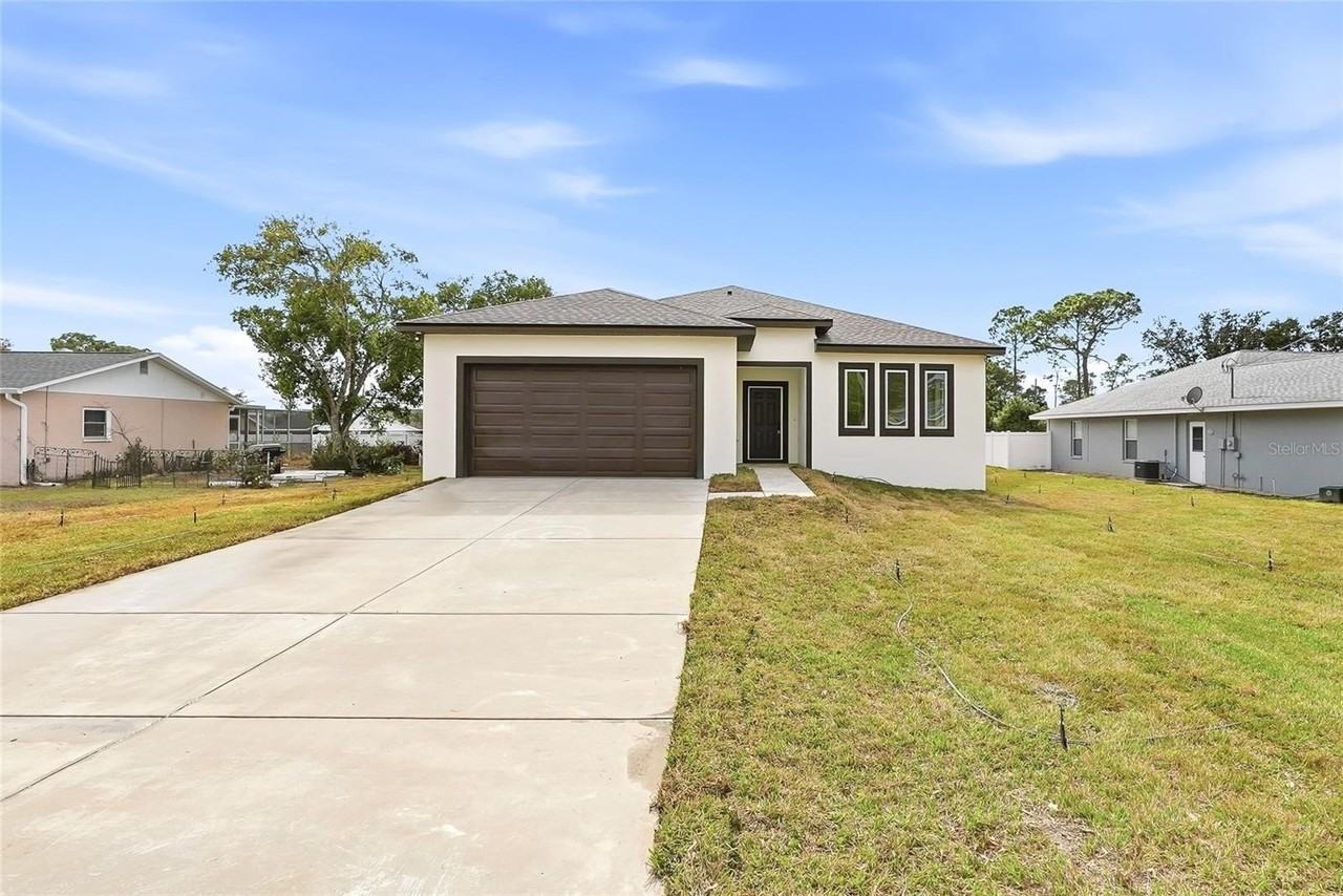 11256 Salters St - Photo 3 of 37