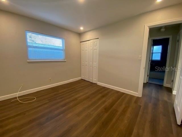 4665 Yarmouth Ave S - Photo 7 of 14