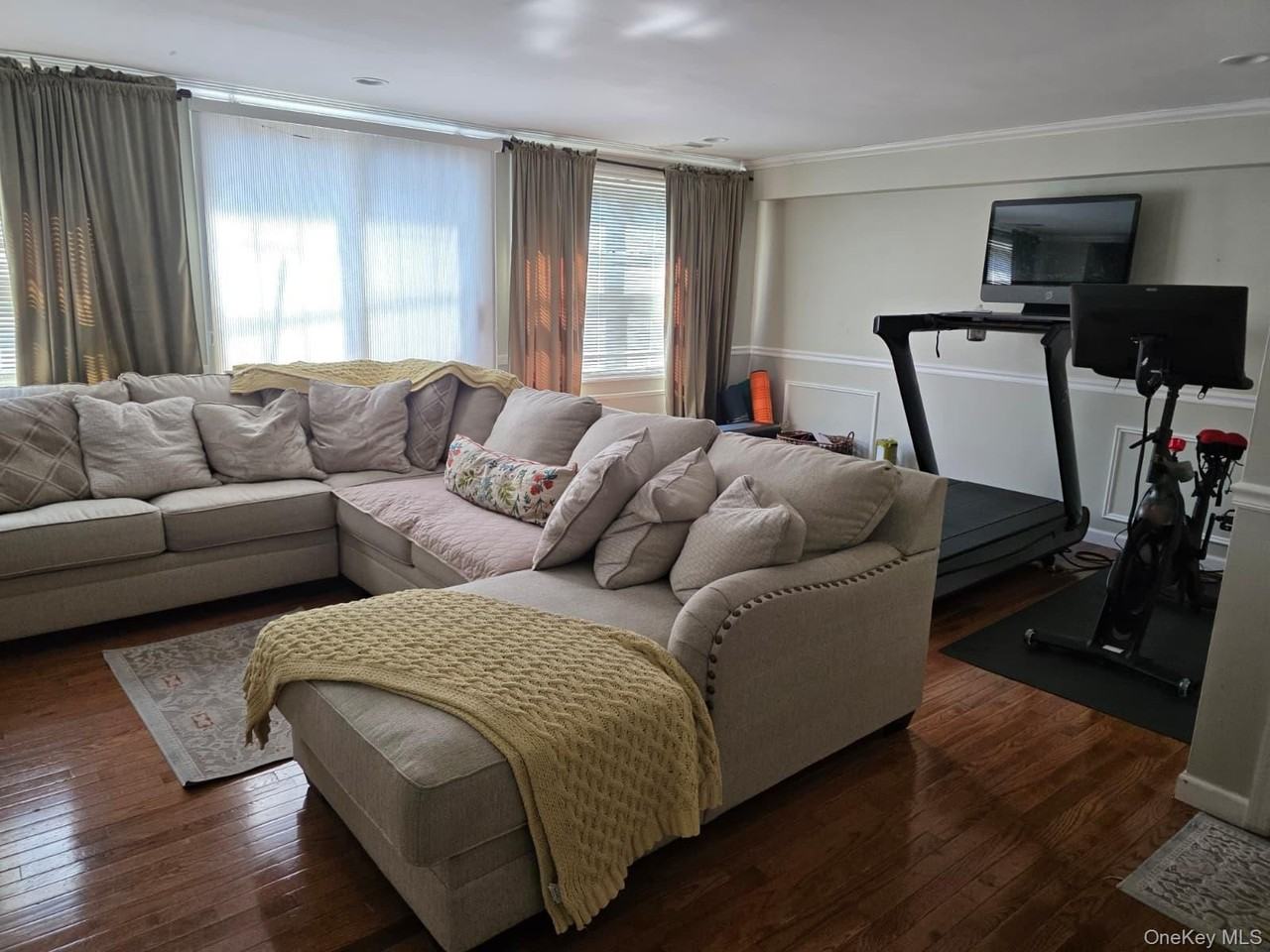 838 Pepperidge Rd - Photo 7 of 13