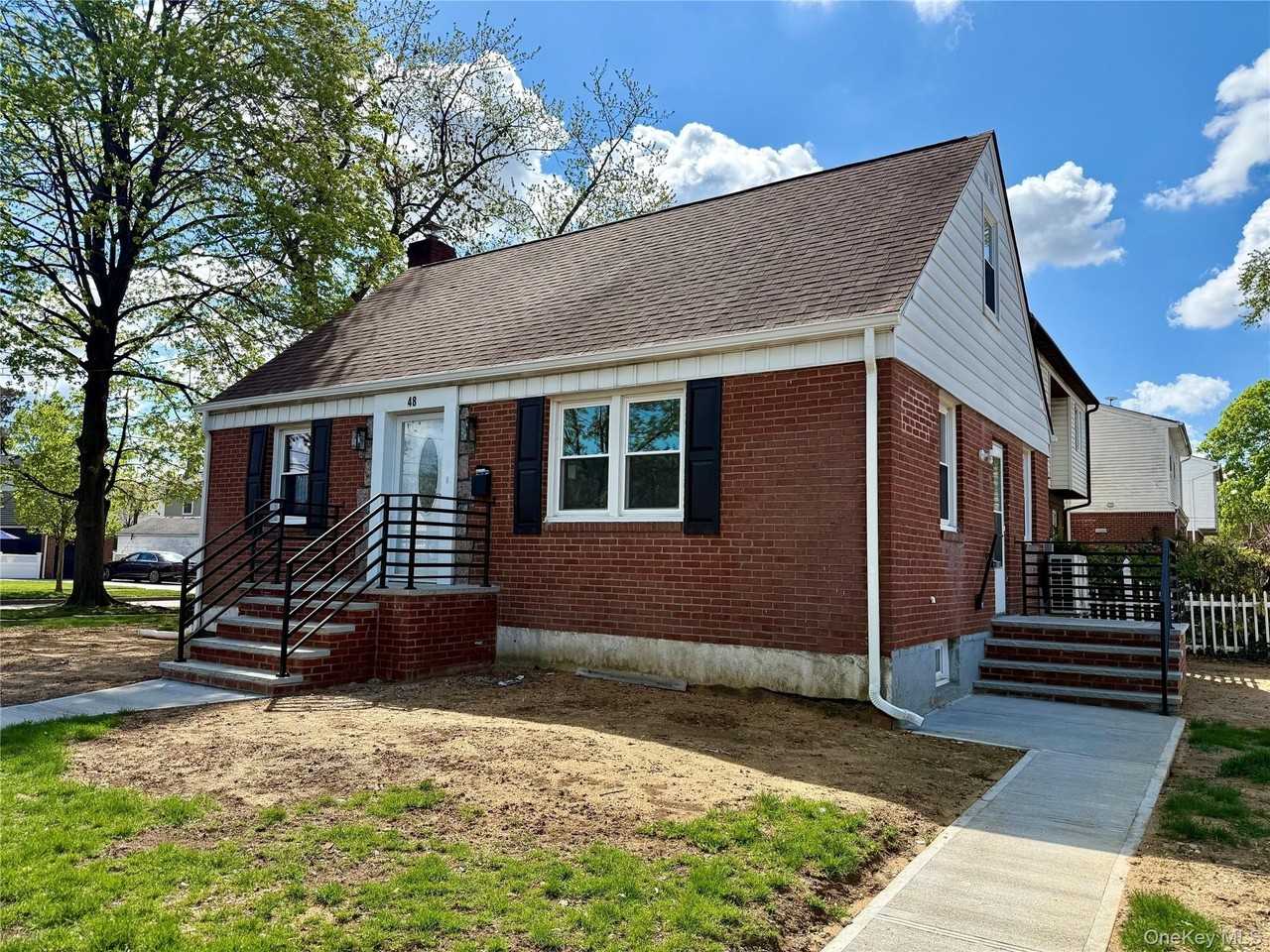 48 79th Ave - Photo 2 of 20