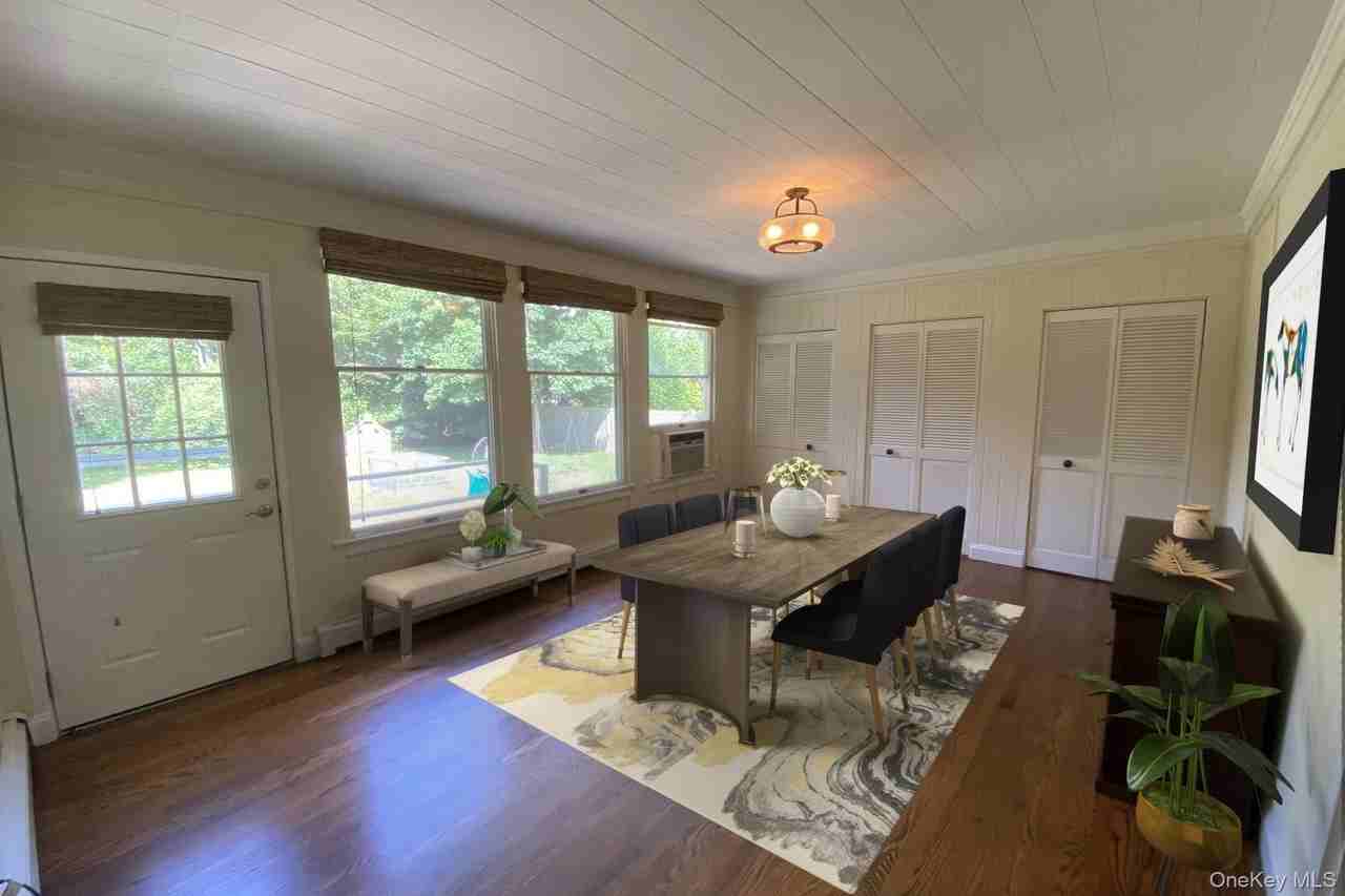 21 Franklin Ave - Photo 3 of 16