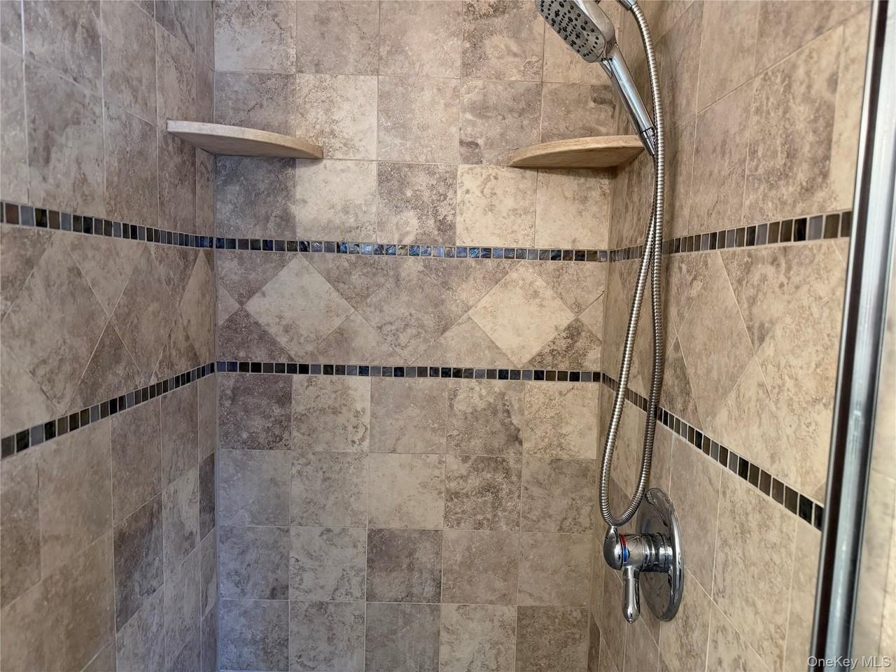 41 Mcalpin Ave - Photo 7 of 19