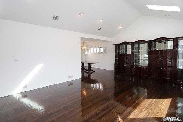 5 Gilbert Rd - Photo 3 of 20