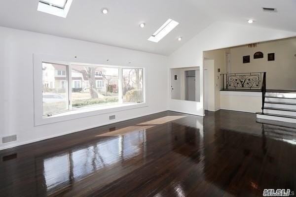 5 Gilbert Rd - Photo 4 of 20