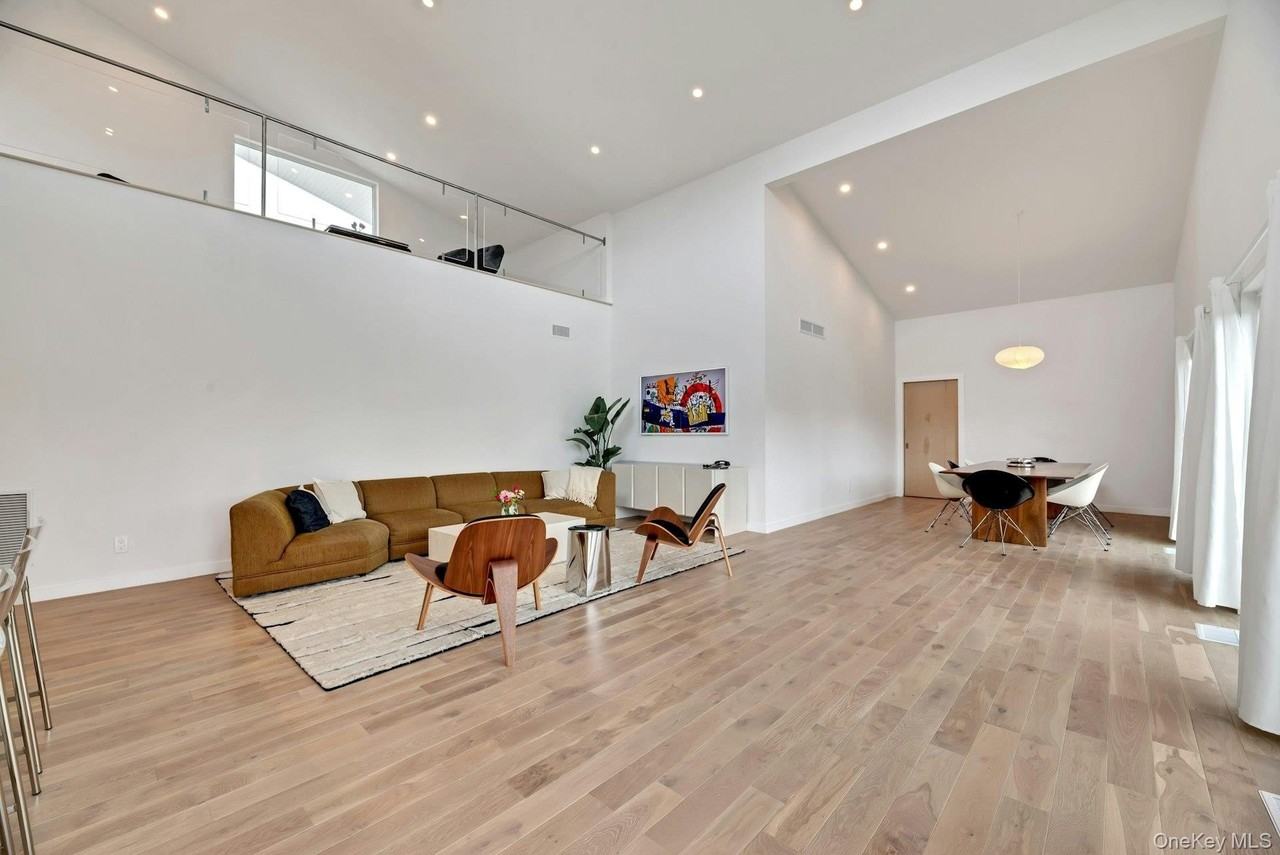 420 Old Farm Rd - Photo 6 of 34