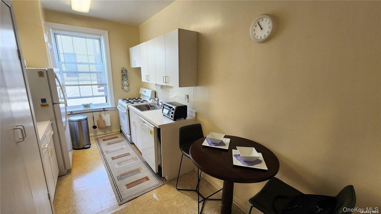 4 Maple Dr #6H - Photo 5 of 14