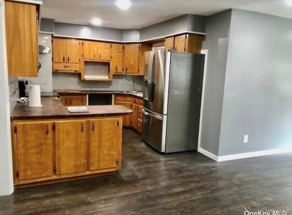 1099 Nugent Ave - Photo 5 of 8