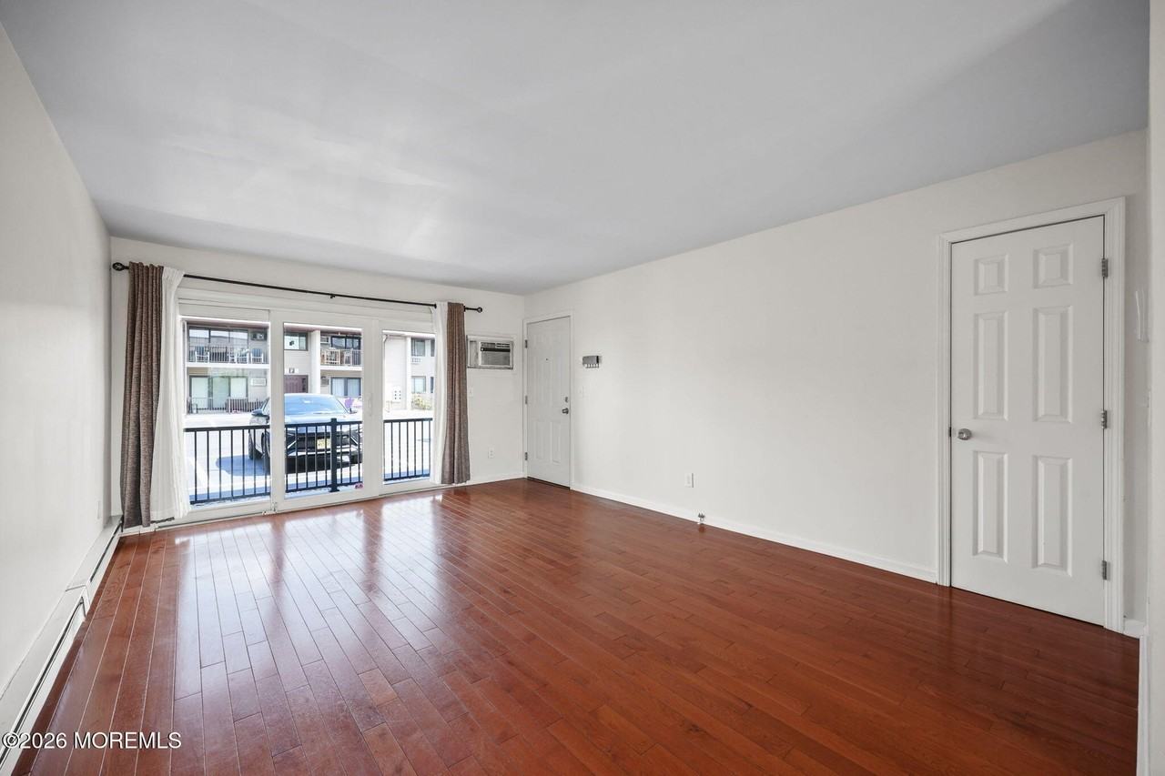 330 Shore Drive #G6 - Photo 6 of 28