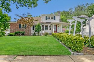 1209 16th Ave - Photo 1 of 1