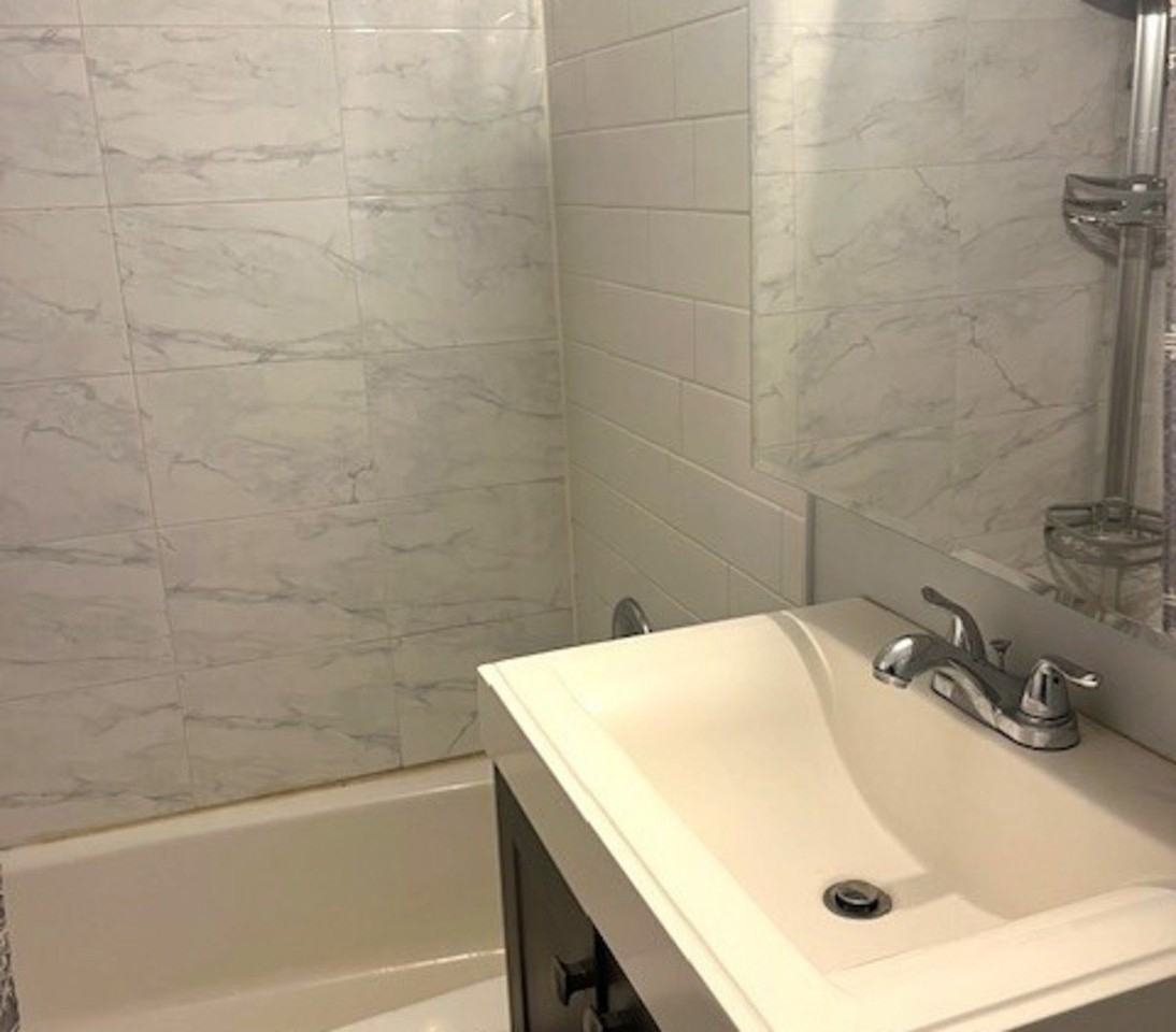 9240 Seymour Ave #2E - Photo 6 of 9