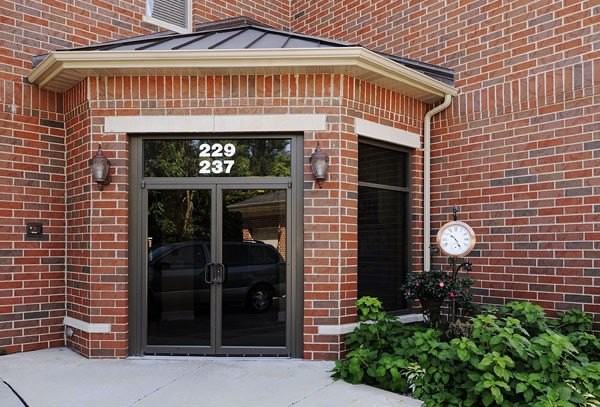 229 S Main St #2E - Photo 3 of 17