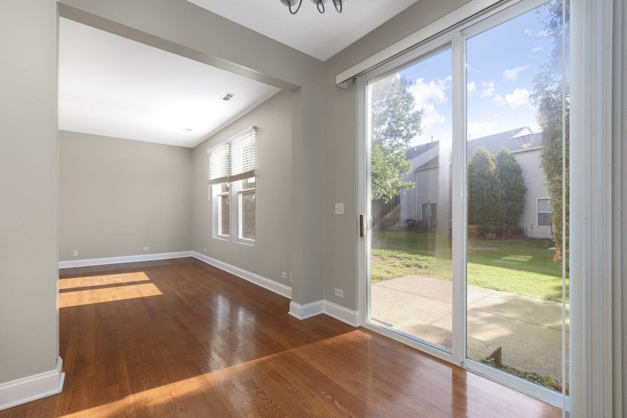 3124 Ollerton Ave - Photo 4 of 17